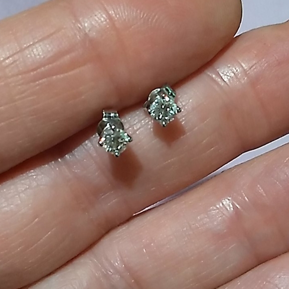 14K Diamond Stud Earrings - Picture 4 of 5